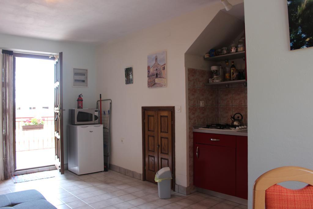 The White House Croatia Apartment Bibinje Bilik gambar