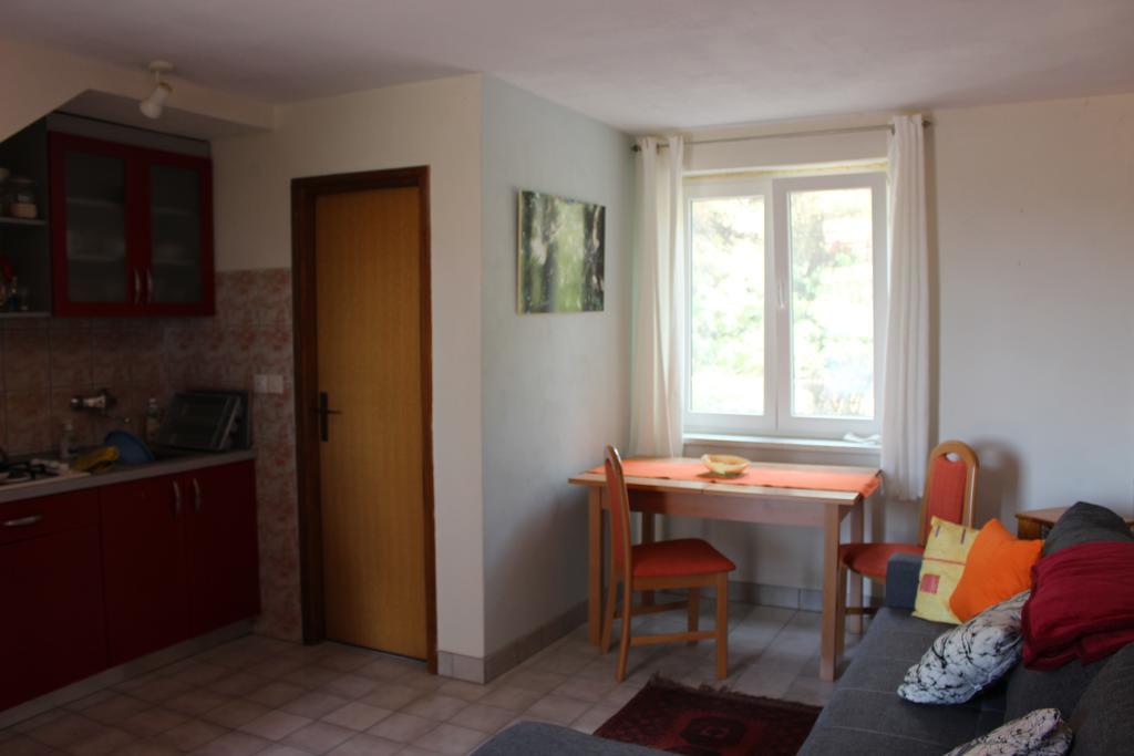 The White House Croatia Apartment Bibinje Bilik gambar